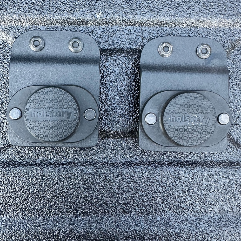Magnetic belt clip.
